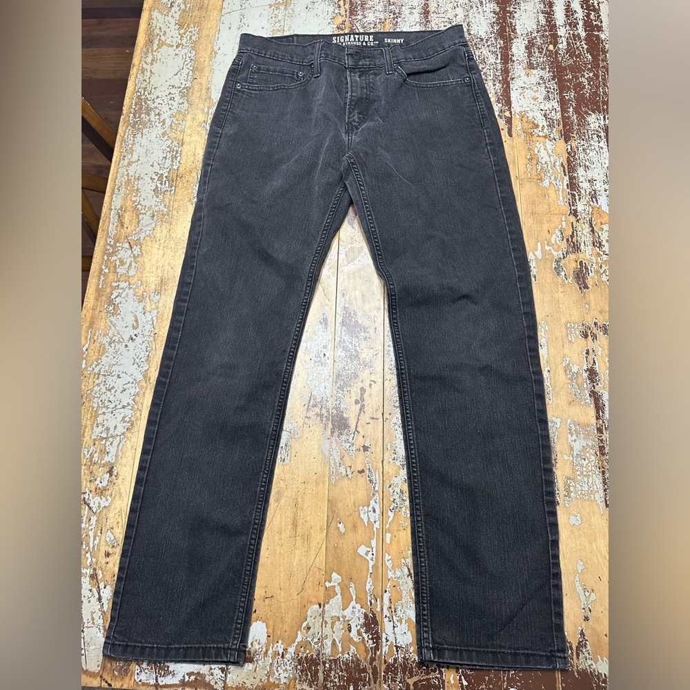 EUC - Levi’s Signature Skinny Black Jeans 33x32